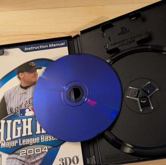 Play Station 2 Game Pre-owHigh Heat Major League Baseball 2004 - Black and White - Picture 5 of 5